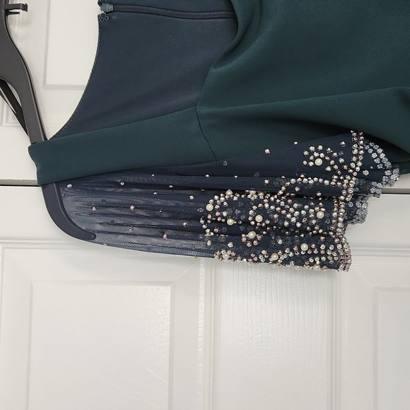 Formal full-length Mother of the bride or groom - Picture 2 of 7